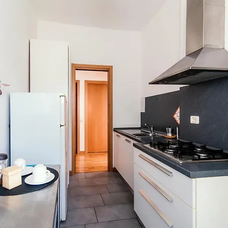 Eye On Stunning View! Apartment Como