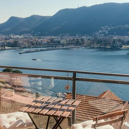 Apartment Eye On Stunning View!