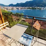 Eye On Stunning View! *
