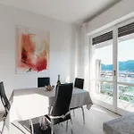 Eye On Stunning View! Apartament Como